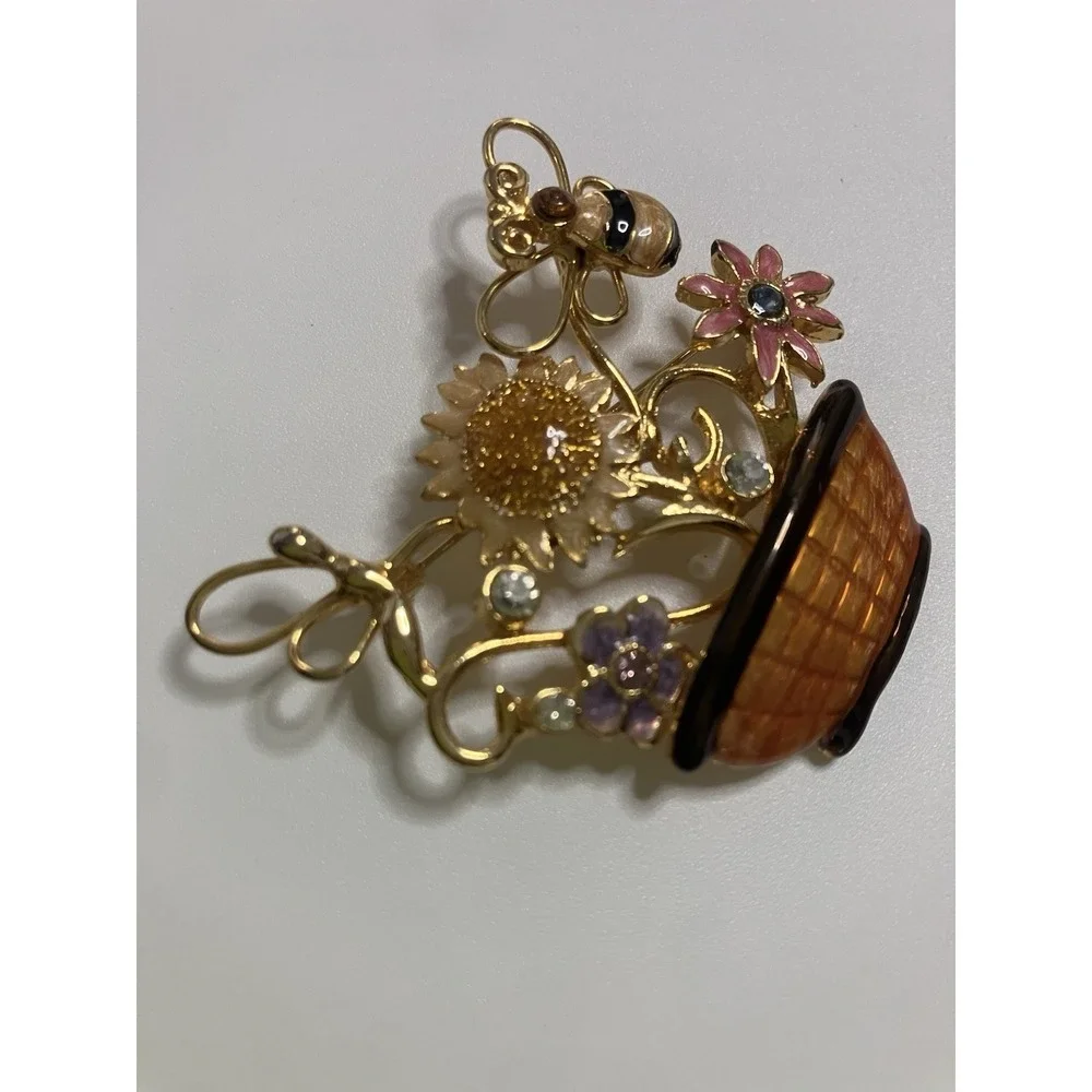 VTG Summer Brooch Pin by Kenneth Cole Sunflower Basket Bee‎ Rhinestones Grandma